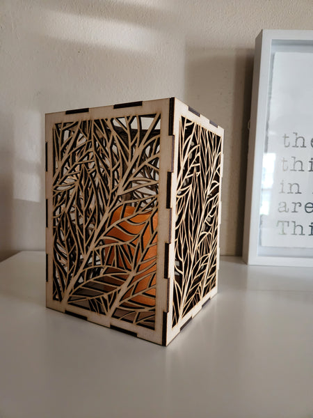 Leaf motif candle box